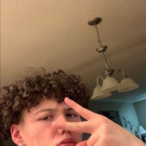 Meet your Posher, Simon